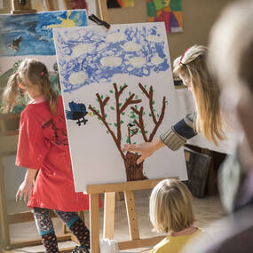 Barevné horizonty – nový stipendijní program pro mladé výtvarníky