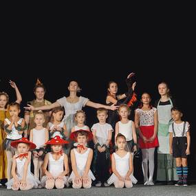 u332.r310.foto z Jeníčka a Mařenky.jpg