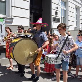 Je to tady, ZAČÍNÁME!