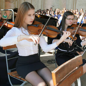 Message IV. ročníku: ZUŠKY POMÁHAJÍ!