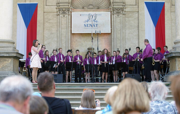 Další video ohlédnutí 