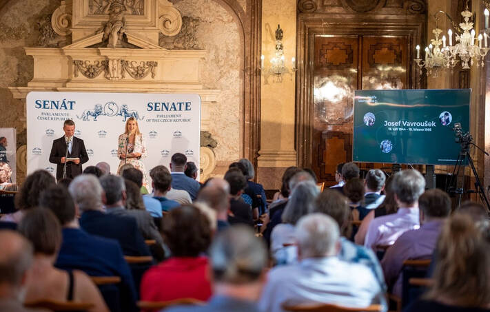 Sledujte živě Předávání Ceny Josefa Vavrouška