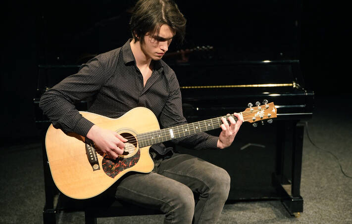 Videa absolventských koncertů stipendistů Akademie MenART