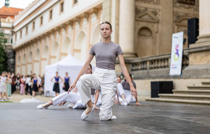 Ohlédnutí za ZUŠ Open ve Valdštejnské zahradě