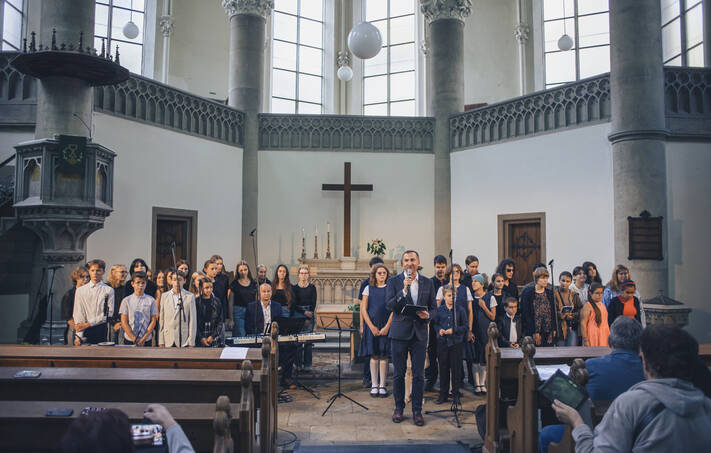 Ohlédnutí za Tmavomodrým festivalem 20.9.2024