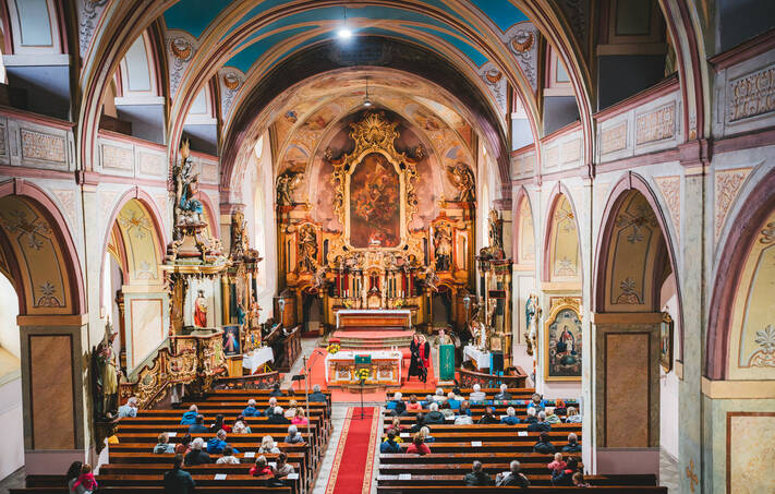 ZUŠlechťujeme uměním - ZUŠky pomáhají s Nadačním fondem Magdaleny Kožené