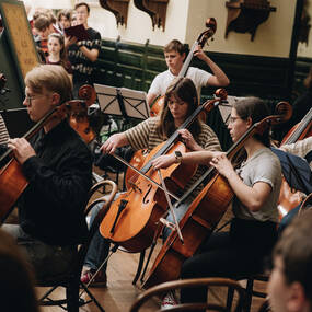 Přispějte pohybem na cestu dětského orchestru do Říma!